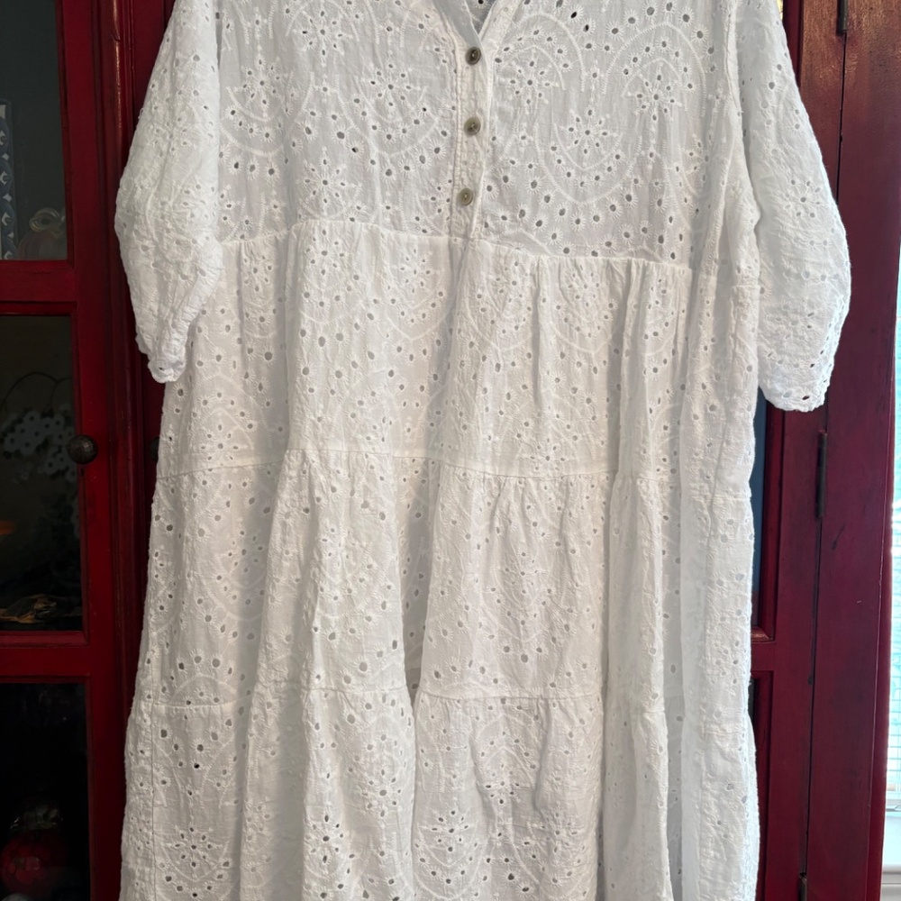 Italy Moda Emode Robe Dress White Eyelet Cotton